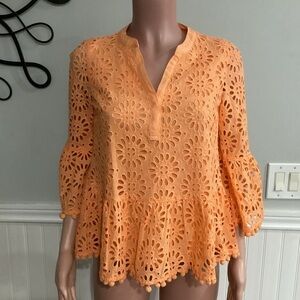 Lily Pulitzer NWOT Flowy Eyelet Bell Sleeve Bekah Blouse Pom Pom Trim size XXS